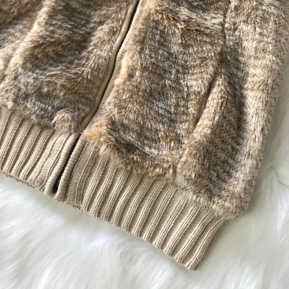 ｆａｕｘ ｆｕｒ ｖｅｓｔ - Picture 3 of 8